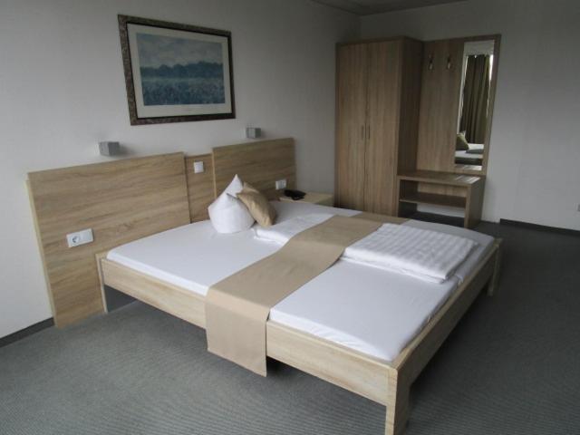 Businesshotel & Appartements Stuttgart-Vaihingen Kültér fotó