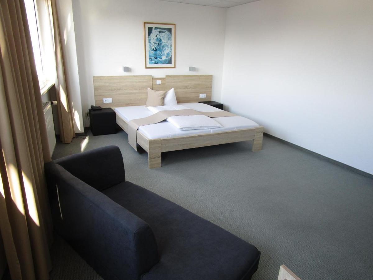 Businesshotel & Appartements Stuttgart-Vaihingen Kültér fotó
